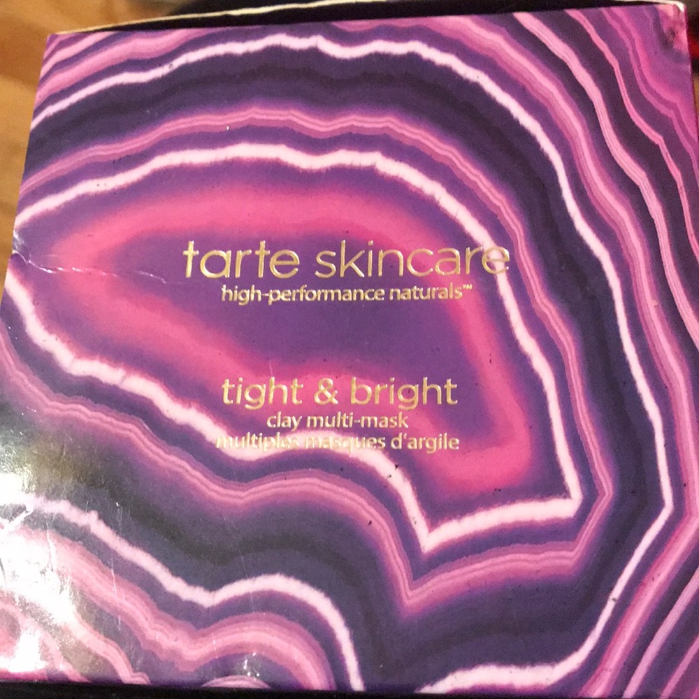 Tarth skincare tight and bright clay multi mask